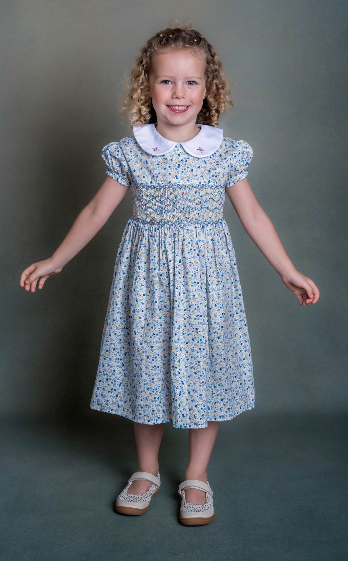 Elegant Smock Dress Child CLEARANCE SALE Naxos Girls White Smocked